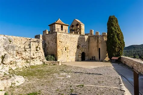  El Castillo de la Santa Cruz de la Zarza: Bir 10. Yüzyıl İspanyol Şaheserinin Gizemli Dünyası!